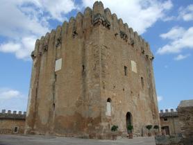 Věž Torre de Canyamel v Canyamelu na Mallorce Canyamel, Mallorca - obranná věž