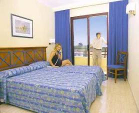 Mallorca a hotel Orient Beach Club - ubytování