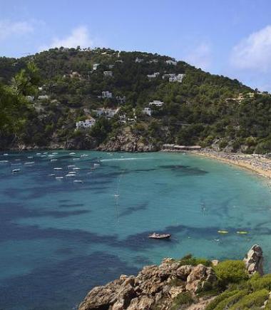 Část letoviska Cala San Vicenc