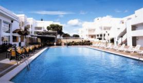 Hotelový bazén - hotel Ferrera Blanca na Mallorce