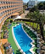 Výhled z hotelu Grupotel Maritimo směrem k bazénu, Mallorca